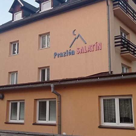 Salatin Hotel Ruzomberok Eksteriør billede