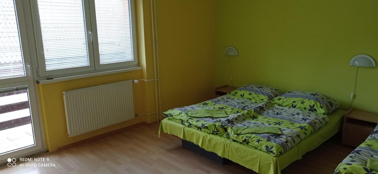 Salatin Hotel Ruzomberok Eksteriør billede